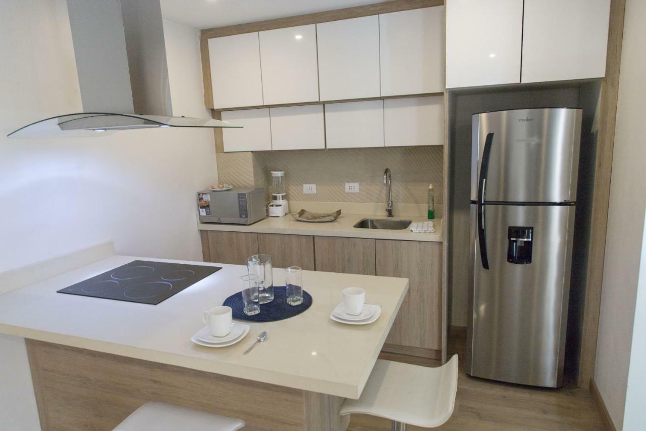 Le Bristol Aparthotel Cuenca Bagian luar foto