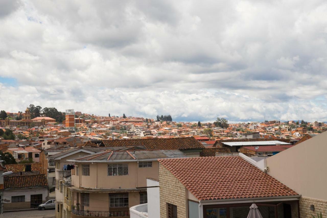 Le Bristol Aparthotel Cuenca Bagian luar foto